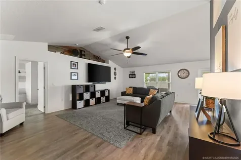 5863 NW Jannebo Court Port St Lucie FL 34986