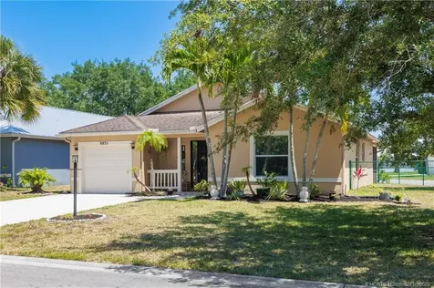 8835 SW Bonneville Drive Stuart FL 34997