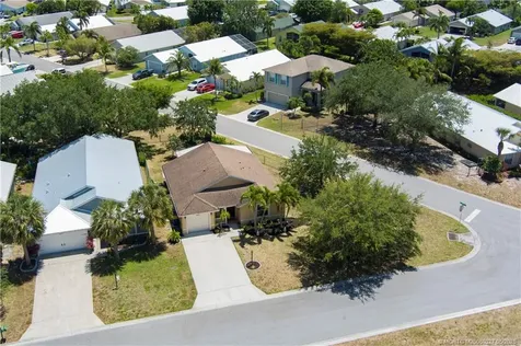 8835 SW Bonneville Drive Stuart FL 34997