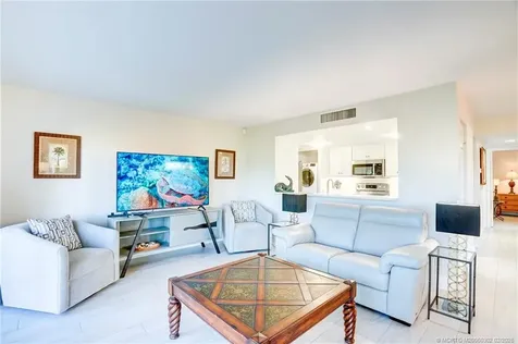 331 NE Golfview Circle Stuart FL 34996