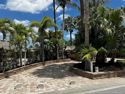 409 NW Chipshot Lane Port Saint Lucie FL 34986