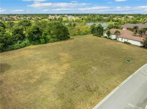 202 SE Via Sanremo Port St Lucie FL 34984