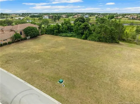 202 SE Via Sanremo Port St Lucie FL 34984