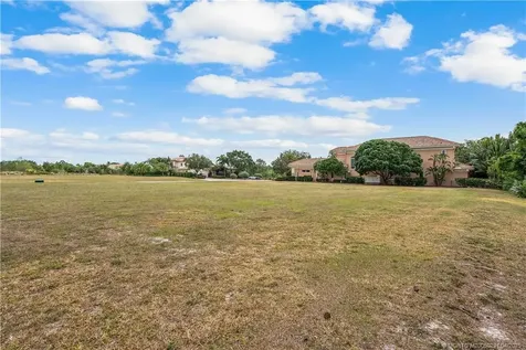 202 SE Via Sanremo Port St Lucie FL 34984