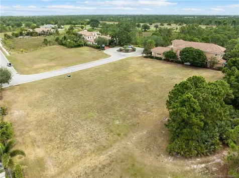 202 SE Via Sanremo Port St Lucie FL 34984