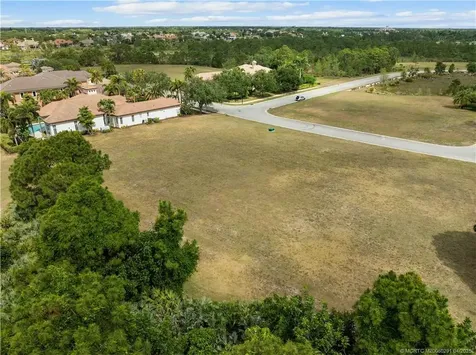 202 SE Via Sanremo Port St Lucie FL 34984