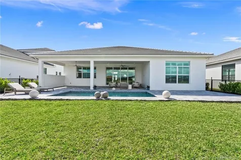 8591 SW Felicita Way Port St Lucie FL 34987