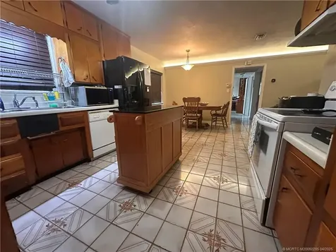 1708 York Court Fort Pierce FL 34982