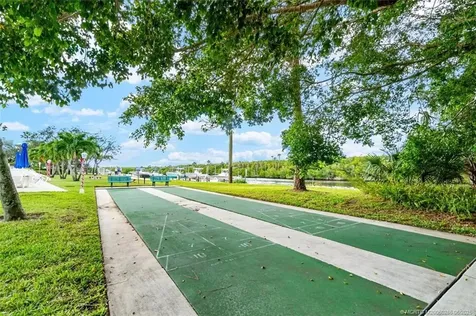 2516 SE Anchorage Port St Lucie FL 34952