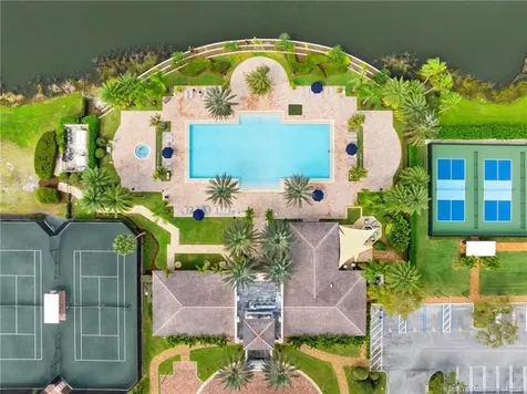 110 SE San Fratello Port St Lucie FL 34984