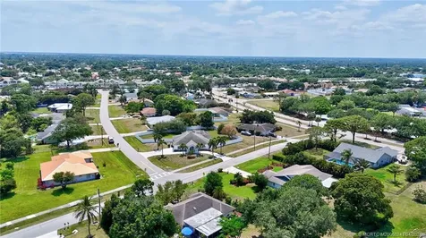 2206 SE Adobe Street Port St Lucie FL 34952