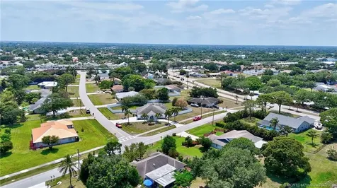 2206 SE Adobe Street Port St Lucie FL 34952
