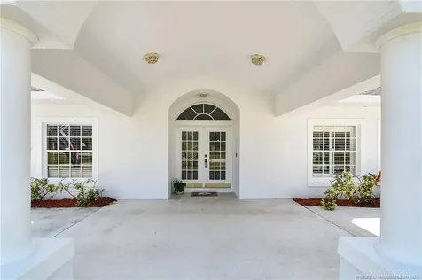 2206 SE Adobe Street Port St Lucie FL 34952