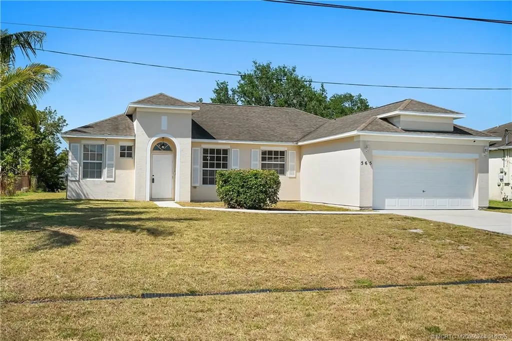 565 SW Feldman Avenue Port Saint Lucie FL 34953
