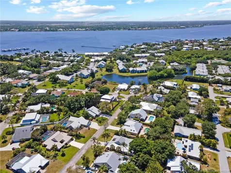 1923 NW 22nd Street Stuart FL 34994