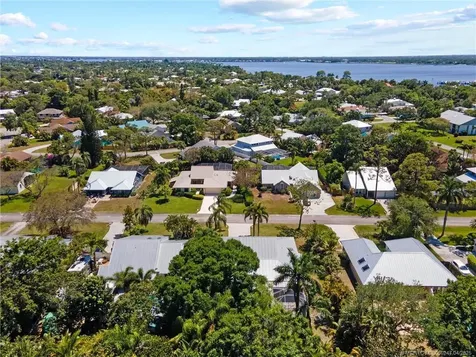 1923 NW 22nd Street Stuart FL 34994