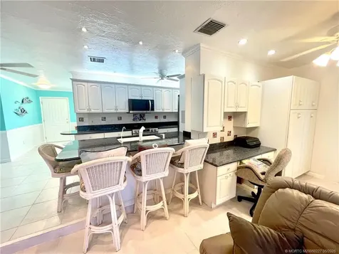 880 SE Degan Drive Port St Lucie FL 34983