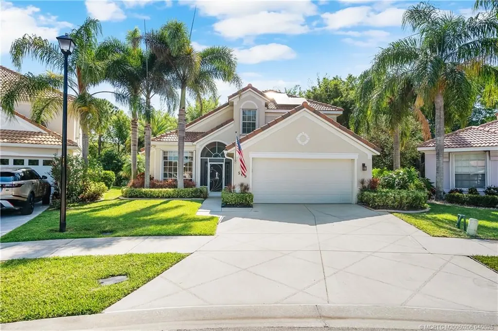 569 SW Saint Martins Cove Port Saint Lucie FL 34986