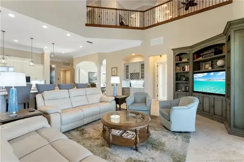 173 SE Rio Angelica Port St Lucie FL 34984