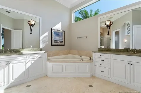 173 SE Rio Angelica Port St Lucie FL 34984