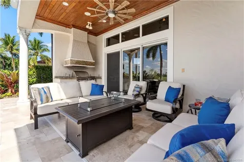 173 SE Rio Angelica Port St Lucie FL 34984