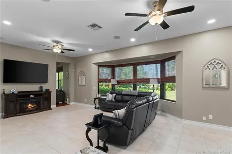 1348 SW Cottonwood Cove Port St Lucie FL 34986