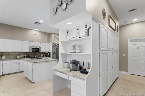 1348 SW Cottonwood Cove Port St Lucie FL 34986