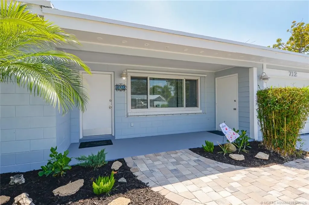 712 NE Camino Street Port Saint Lucie FL 34952