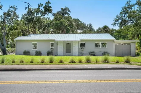 109 N Sewalls Point Road Stuart FL 34996