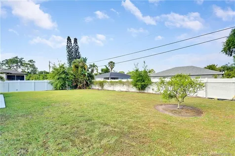 1842 SW Lennox Street Port St Lucie FL 34953