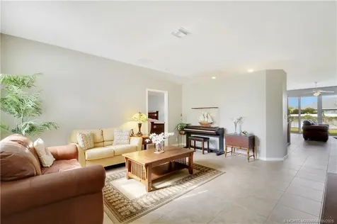 1842 SW Lennox Street Port St Lucie FL 34953