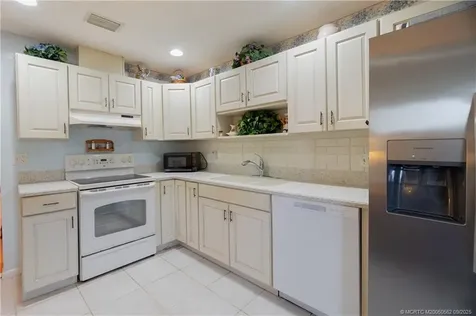 7970 SE Villa Circle Hobe Sound FL 33455