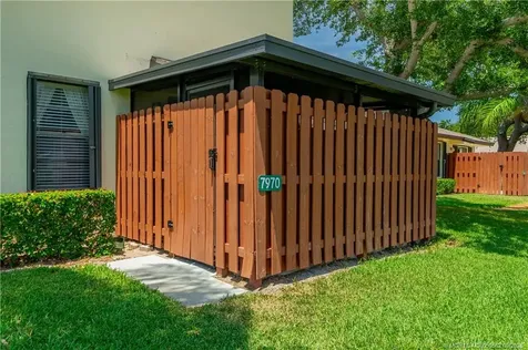 7970 SE Villa Circle Hobe Sound FL 33455