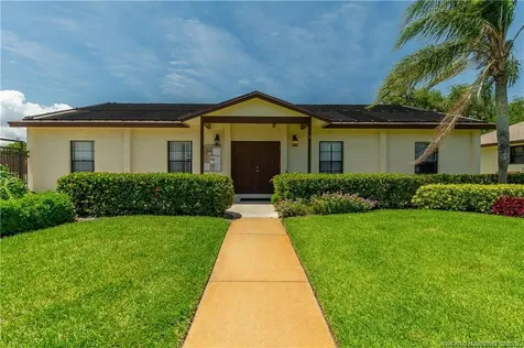 7970 SE Villa Circle Hobe Sound FL 33455