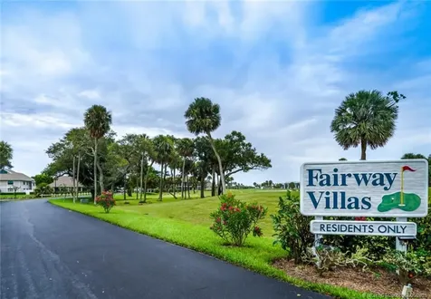 324 NE Golfview Circle Stuart FL 34996