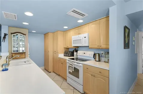 324 NE Golfview Circle Stuart FL 34996