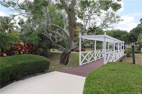 2950 SE Ocean Boulevard Stuart FL 34996