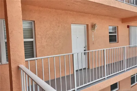 2950 SE Ocean Boulevard Stuart FL 34996