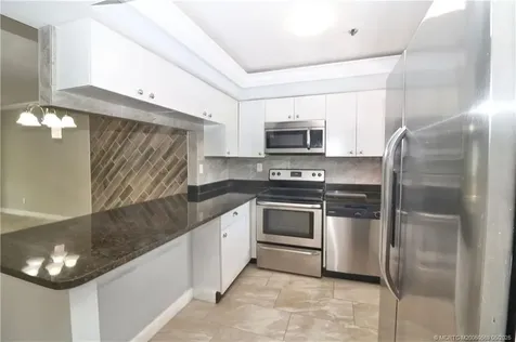 2950 SE Ocean Boulevard Stuart FL 34996