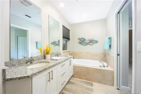 6242 SE Fauna Terrace Hobe Sound FL 33455