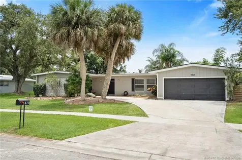 1420 SE San Ignacio Lane Port St Lucie FL 34952