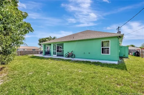 1985 SW Beard Street Port St Lucie FL 34953