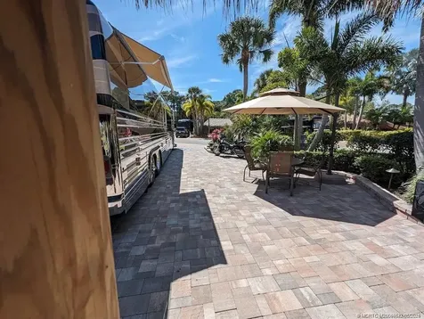 395 NW Boundary Drive Port Saint Lucie FL 34986