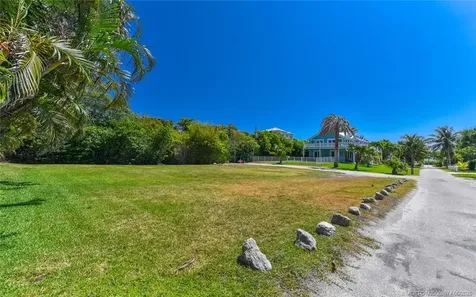 5157 NE Shore Village Terrace Stuart FL 34996