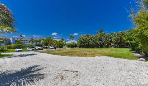 5157 NE Shore Village Terrace Stuart FL 34996