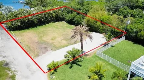 5157 NE Shore Village Terrace Stuart FL 34996
