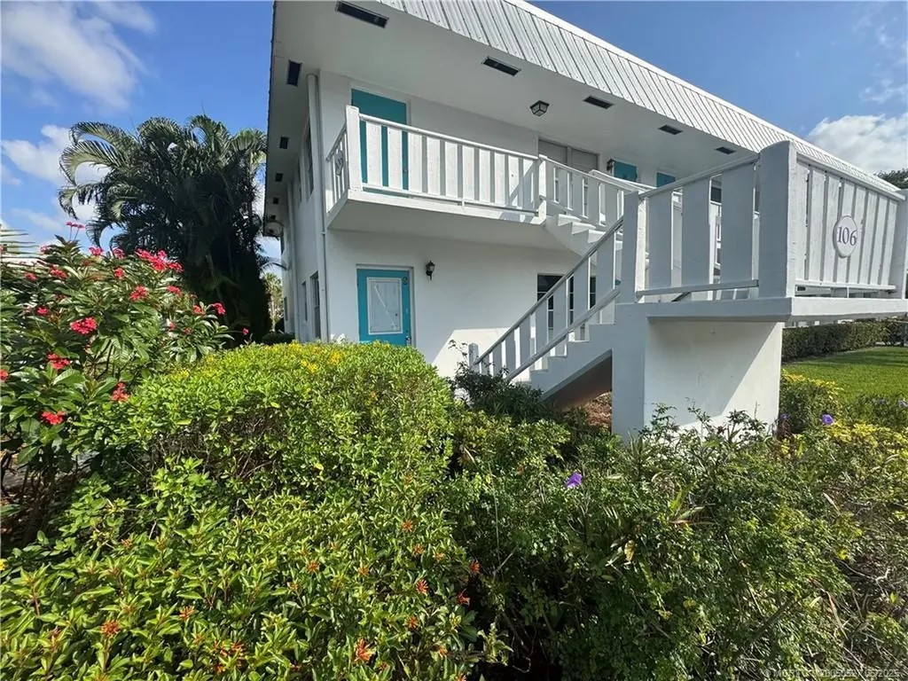 2929 SE Ocean Boulevard Stuart FL 34996