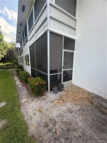 2929 SE Ocean Boulevard Stuart FL 34996