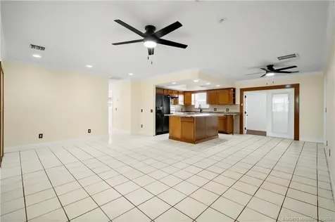 2184 SE Washington Street Stuart FL 34997