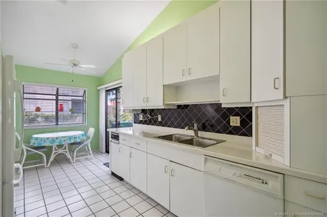 3523 SE Sandpiper Circle Port St Lucie FL 34952